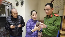 Công an phường Tây Hồ nghiêm túc lấy ý kiến góp ý vào Dự thảo các văn kiện Đại hội Đảng