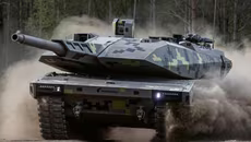 Xe tăng KF51 Panther có hợp đồng đầu tiên với giá trị cực lớn?