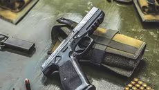 Súng ngắn Lebedev được gấp rút cải tiến dựa trên kinh nghiệm chiến trường