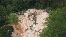 Cục Đường bộ khẩn cấp hỗ trợ Lâm Đồng 5.000 rọ đá để xử lý các điểm sạt lở 