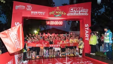 Hàng nghìn người chung nhịp đập trái tim vì tình yêu phở Việt