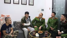 Lãnh đạo CATP Hà Nội thăm hỏi, động viên cán bộ Phòng Cảnh sát Hình sự bị thương khi làm nhiệm vụ