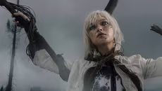 “Em xinh” Châu Bùi "hóa nữ chính" siêu phẩm quái thú kinh dị “Predator: Badlands”