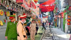 Xử lý vi phạm hành lang đường sắt khu vực đường tàu Khâm Thiên - Lê Duẩn