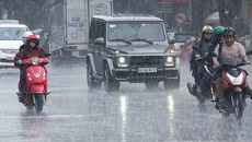 Bắc bộ mưa lạnh, Trung bộ mưa rất to, nguy cơ lũ trở lại