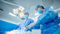 Phẫu thuật nội soi cho bệnh nhân bị thoát vị vết mổ vùng thắt lưng hiếm gặp