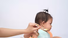 Trẻ biếng ăn phải làm sao? Nguyên nhân và dấu hiệu phổ biến cha mẹ hay bỏ qua