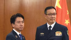 Bộ trưởng Quốc phòng Nhật Bản Koizumi Shinjiro lần đầu gặp người đồng cấp Trung Quốc