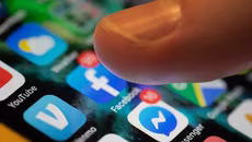 Malaysia cấm trẻ em dưới 16 tuổi dùng mạng xã hội