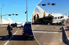 Mỹ: Máy bay đâm xuống ngã tư đường, vỡ đôi