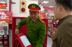 Phòng, chống cháy nổ tại siêu thị, trung tâm thương mại dịp cuối năm