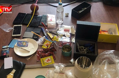 Bắt ổ nhóm phạm tội về ma túy, thu giữ súng và 12 viên đạn