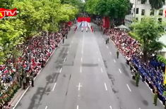 Người dân xúc động khi tham dự " Ngày hội vì Thủ đô bình yên” 