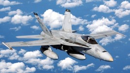 Nguyên nhân nào khiến tiêm kích F/A-18 Mỹ bị tuần dương hạm quân nhà bắn nhầm?