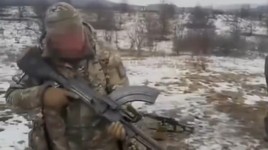 Binh sĩ Nga 'chê tơi tả' súng máy Type 73 Triều Tiên