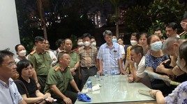 Ban Giám đốc Công an thành phố Hà Nội chia sẻ đau thương, mất mát với gia đình 3 cán bộ hy sinh khi ngăn 'giặc lửa'