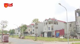 Hà Nội yêu cầu công khai người bỏ cọc đất đấu giá