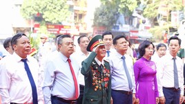 Lãnh đạo thành phố Hà Nội dâng hương tưởng nhớ anh hùng, liệt sỹ