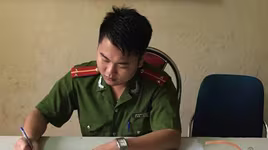 Bắt quả tang 6 đối tượng sử dụng trái phép ma túy “đá”