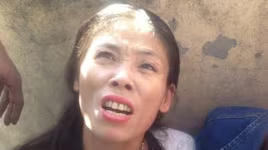 Gặp 141, "nữ quái" vờ đau bụng hòng phi tang ma túy