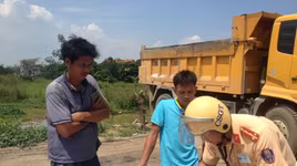 Mạnh tay "quét" vi phạm taxi dừng, đỗ xung quanh các bến xe