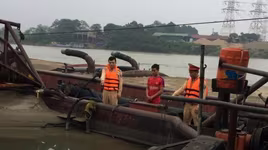 Gian nan, hiểm nguy cuộc chiến với "cát tặc" trên sông