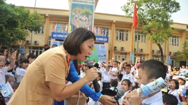 Xây dựng văn hóa giao thông, nâng cao trách nhiệm công dân cho học sinh, phụ huynh