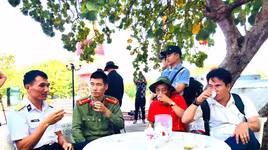 Ăn nho biển, uống nước vối giữa Trường Sa