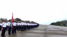 Linh thiêng, kiêu hùng lễ chào cờ, duyệt binh trong sáng mùng 1 Tết ở Trường Sa