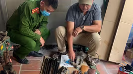 Chán bắn chim, rủ nhau ngồi trên chung cư dùng súng hơi ngắm bắn người đi đường