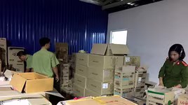 Kiểm soát chặt tình trạng buôn lậu, vi phạm an toàn thực phẩm dịp cuối năm