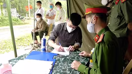 Nhóm thanh niên trốn cách ly rủ nhau đi sinh nhật bị xử phạt gần 15 triệu đồng