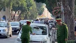 Tạo điều kiện an toàn, văn minh nhất để người dân đón Xuân, vui Tết