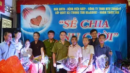 “Sẻ chia nụ cười”, lan tỏa những tấm lòng ở “xóm chạy thận“