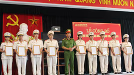 CAQ Nam Từ Liêm tổ chức lễ thăng cấp bậc hàm, nâng bậc lương cho CBCS