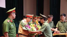 Sự hy sinh của các anh hùng liệt sỹ là tượng đài bất tử!