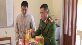 Pháo "lậu" đi đường vòng tuồn vào nội địa