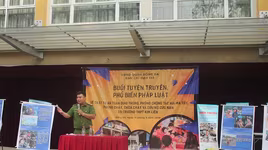 Tuyên truyền phổ biến giáo dục pháp luật cho học sinh trường THPT Kim Liên