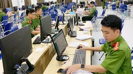 Công an Hà Nội hoàn thiện Cơ sở dữ liệu quốc gia về dân cư:
Chặng nước rút cuối cùng