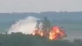 Video máy bay quân sự Nga rơi, nổ tung thành quả cầu lửa