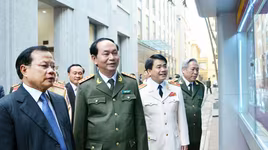 Cảm nghĩ bên thềm xuân mới