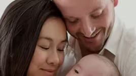 Bé sơ sinh già nhất thế giới