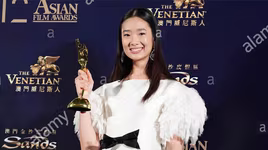 Chutimon Chuengcharoensukying - ngôi sao Thái đang lên