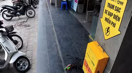 Hà Nội: Tận thấy những trạm sạc miễn phí cho xe đạp điện đầu tiên