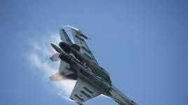 Phi công Nga luyện tập tiếp nhiên liệu trên không cho chiến đấu cơ Su-30SM