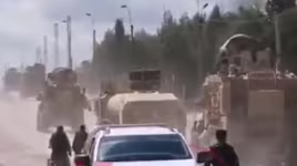 Không ngáng được đường, lực lượng Mỹ rượt đuổi đoàn xe Nga ở Syria