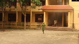 [Clip] Chó nghiệp vụ tấn công tội phạm trong vòng hỏa lực