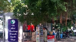 Các cơ quan, hộ dân mở cửa nhà vệ sinh miễn phí phục vụ khách du lịch