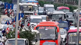 Quản lý giá cước vận tải phải bằng hai bàn tay