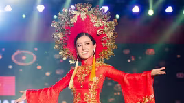 Huyền My giành vị trí Á quân top 15 trang phục dân tộc được yêu thích nhất